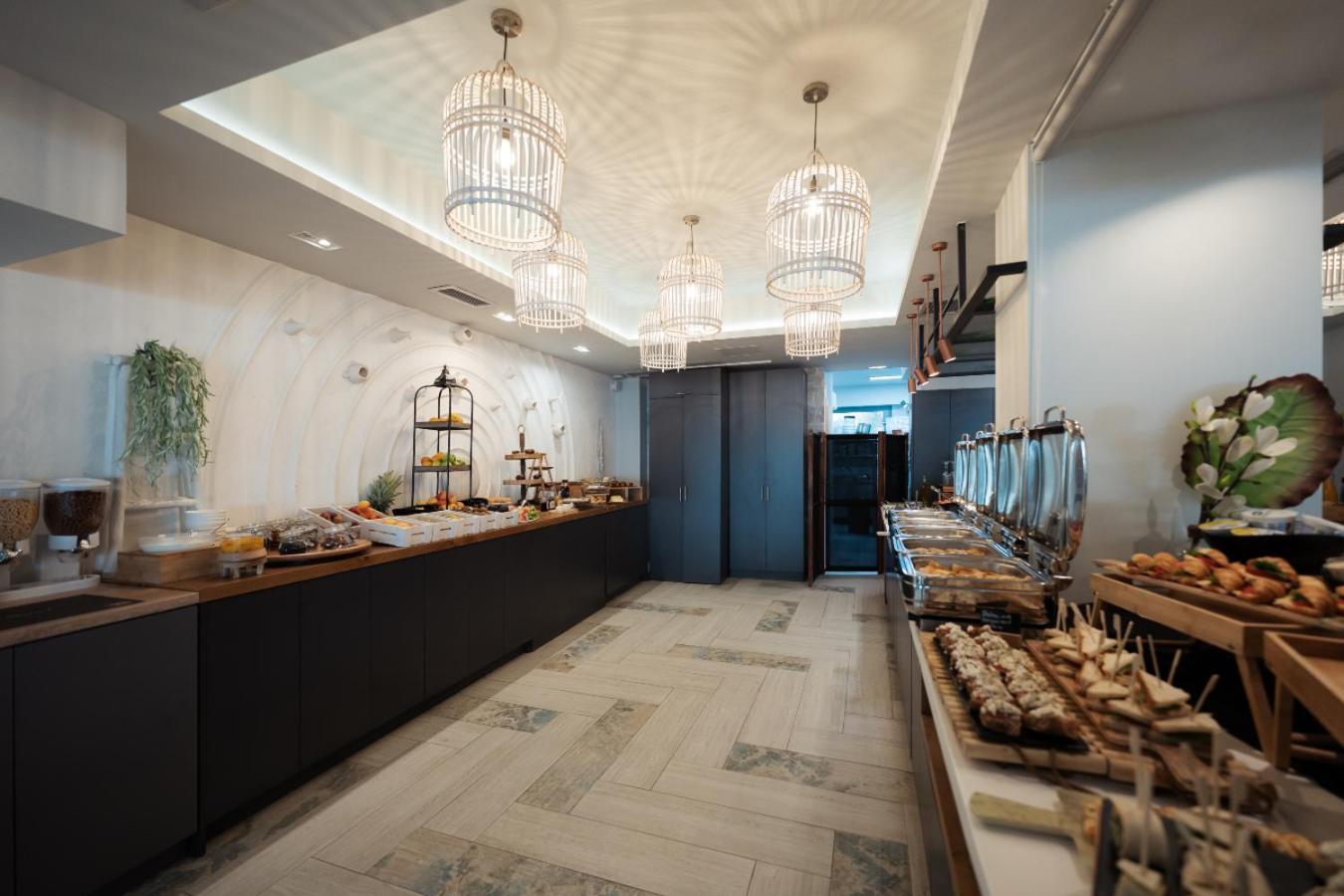 מלון דירות Blue Carpet Luxury 3*