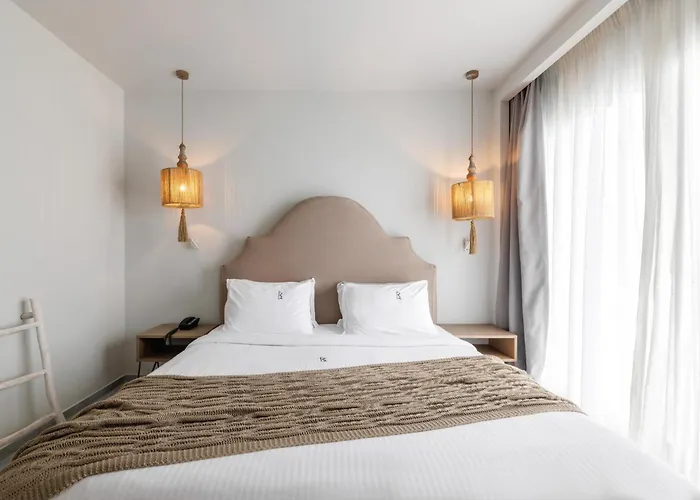 Blue Carpet Luxury Suites